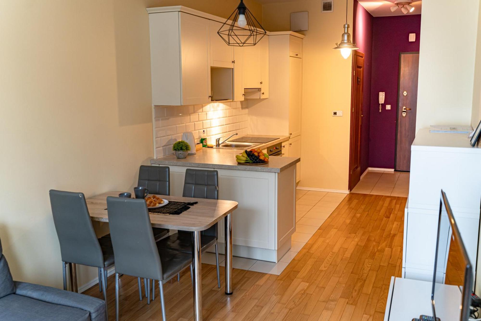Apartament Triton In *